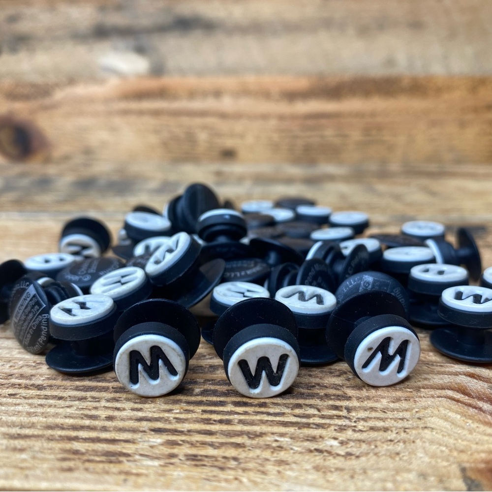 Lot 49 jibbitz letter M or W charms for Crocs/clogs shoes crafts (new old stock)